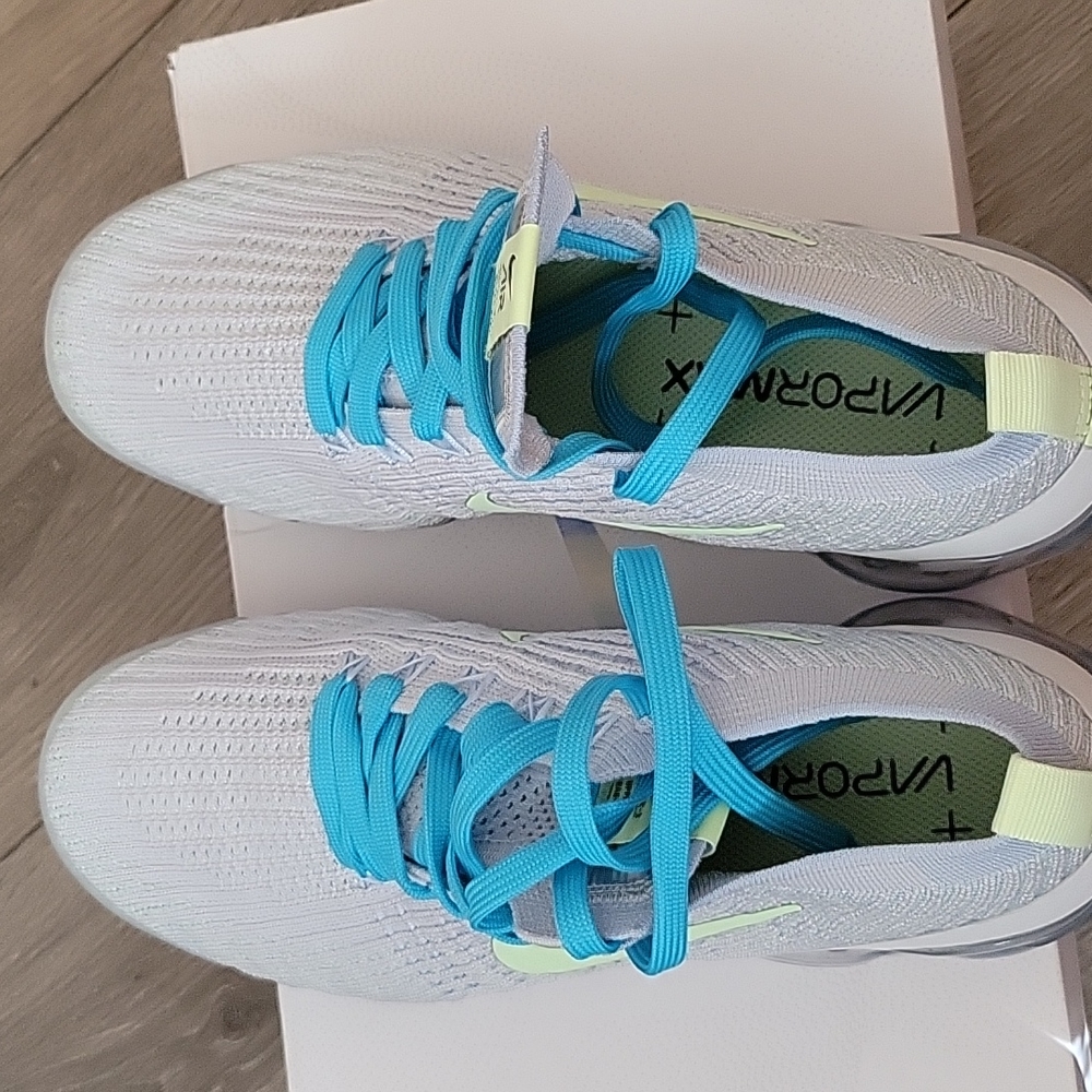 Flyknit vapormax sneakers